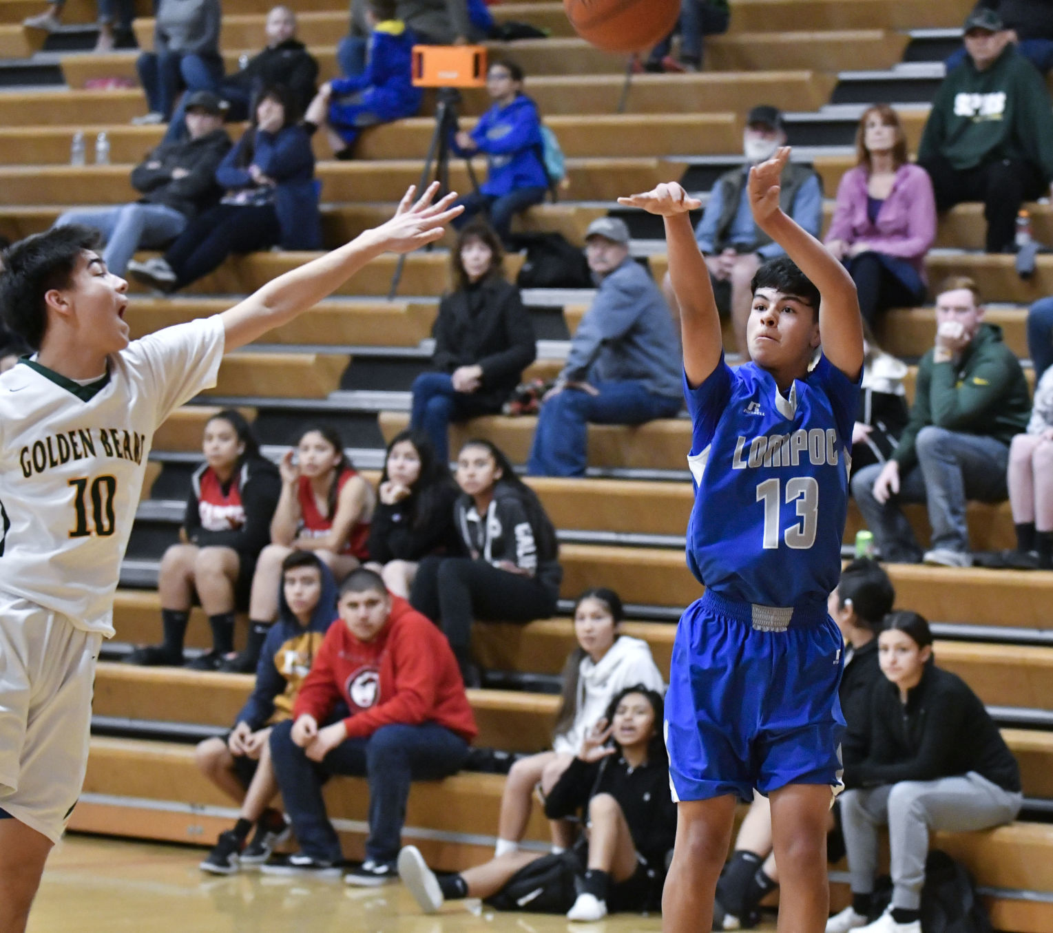 122818 SP Lompoc b basketball 09.jpg